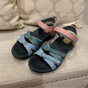 Teva Tirra sandal